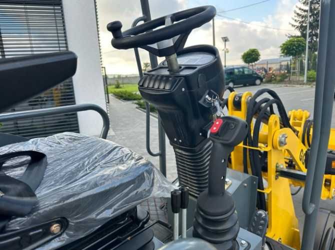 Mini retroescavadora 2.3T gasoleo 0,3 m³