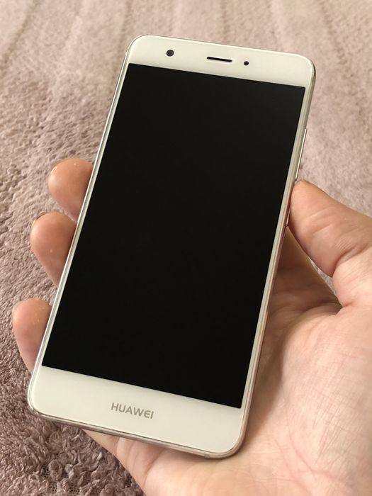 Телефон Huawei Nova 3/32gb гарний стан