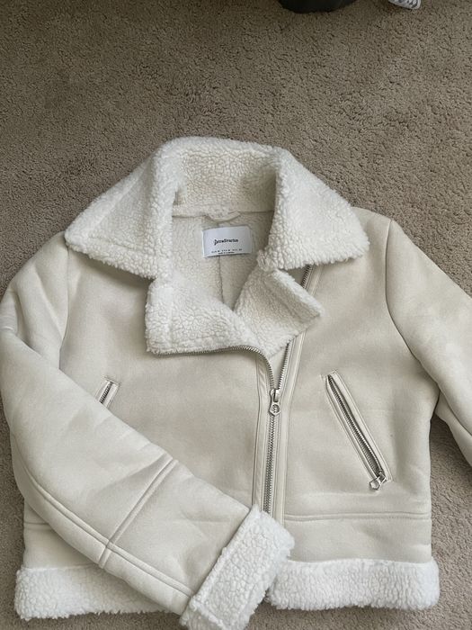 Дубленка Stradivarius