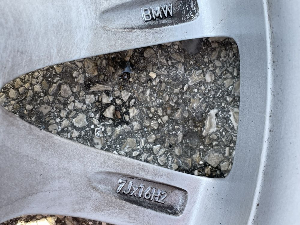Jantes BMW | 16” | Bom estado