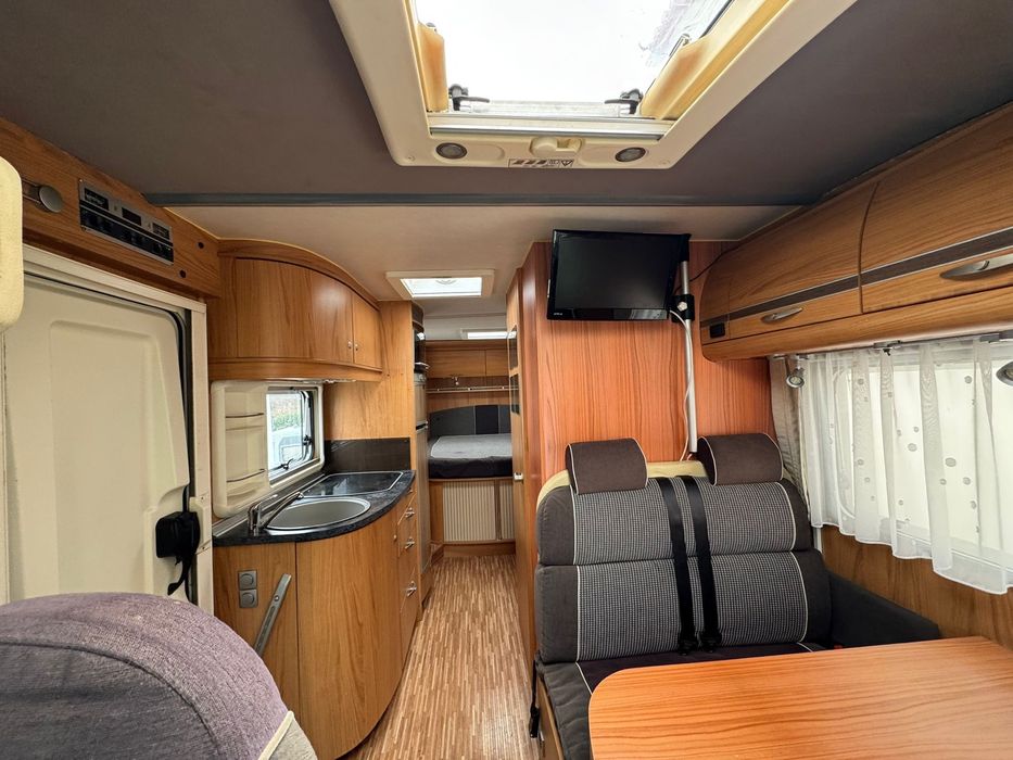 Burstner perfilada cama central + suspensao pneumatica