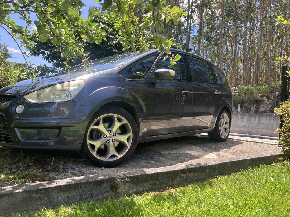 Ford S Max 1,8 tdci  titanium