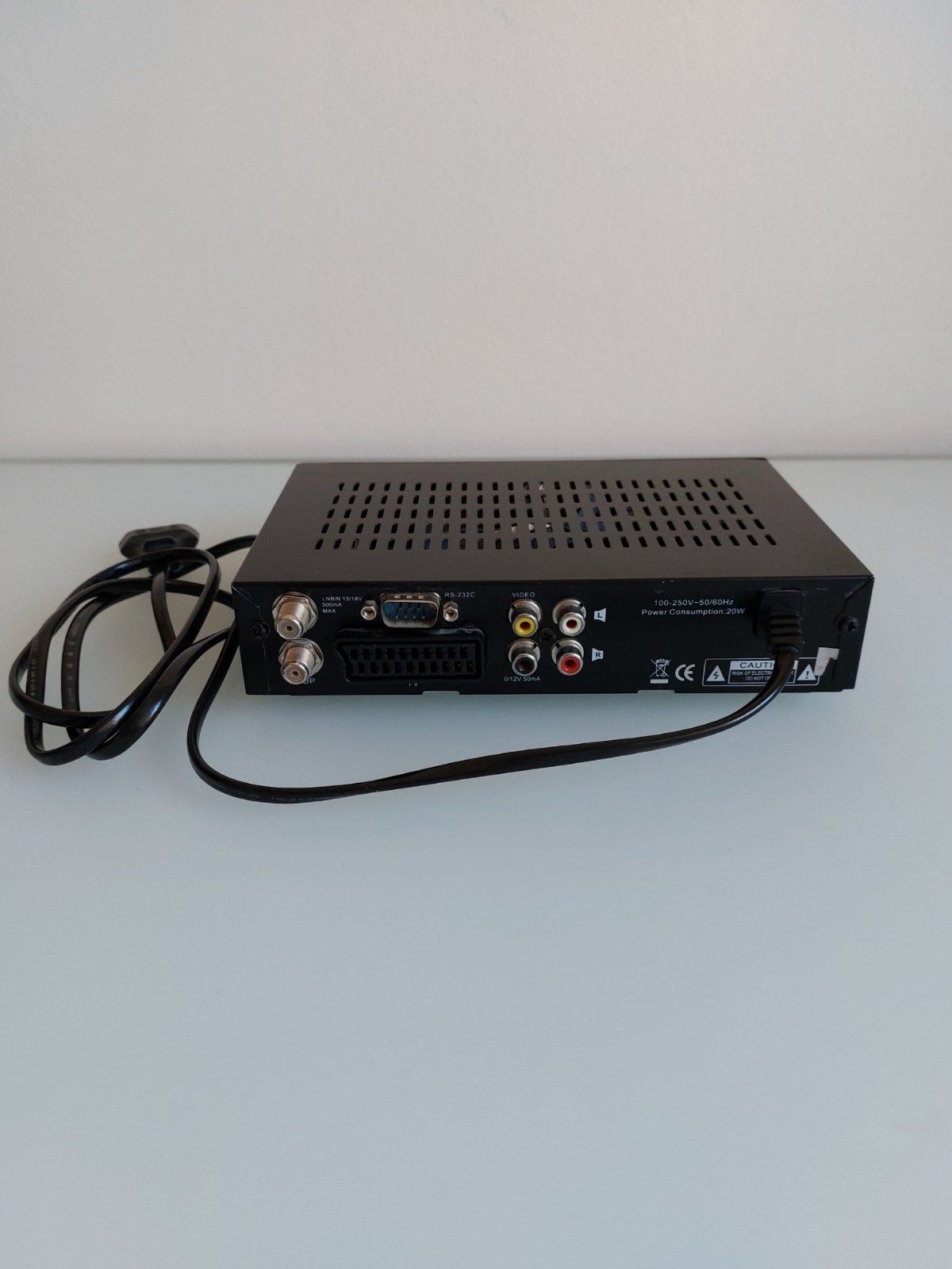 Цифровой спутниковый ресивер Q-SET ST-08