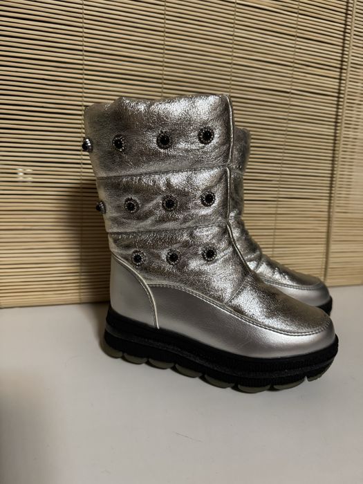 Дитяче взуття  зимове