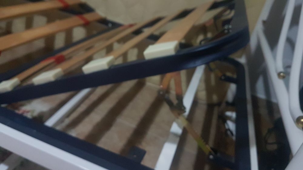 Estrado articulado.manual com colchão