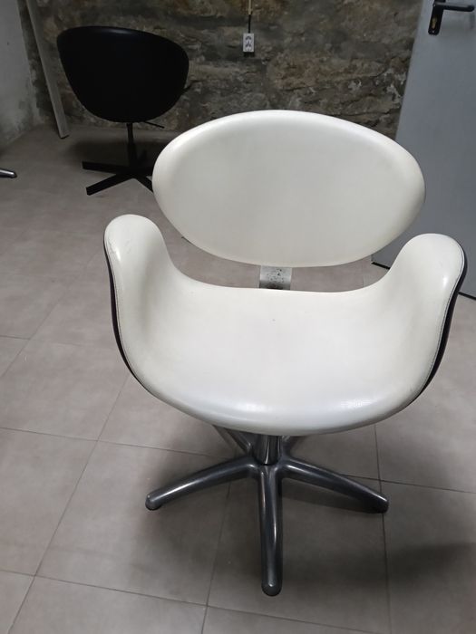 2 Cadeiras cabeleireiro