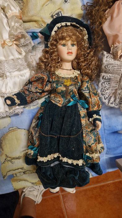 Coleção de Bonecas de Porcela - edição colecionador