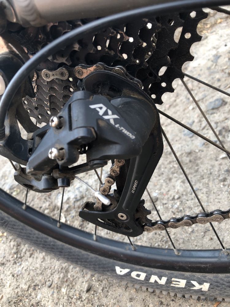 Велосипед фирмы Crosser с комплектующем от Shimano L-Twoo AX