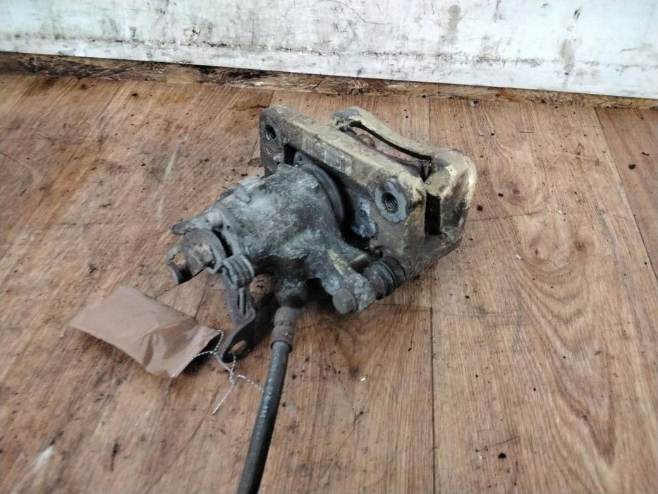 opel insignia a 20 dth 4x4 zacisk hamulcowy lewy tył