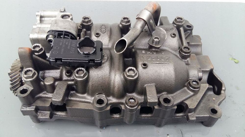 AUDI A4 B7 03G103537B 2.0TDI POMPA OLEJU BKD BLB