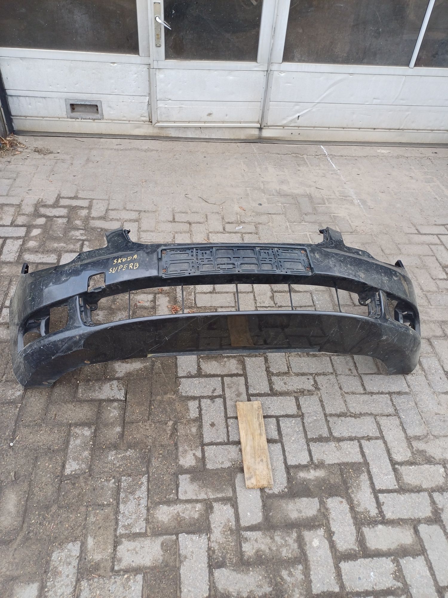 Zderzak przedni do skoda superb 08-13
