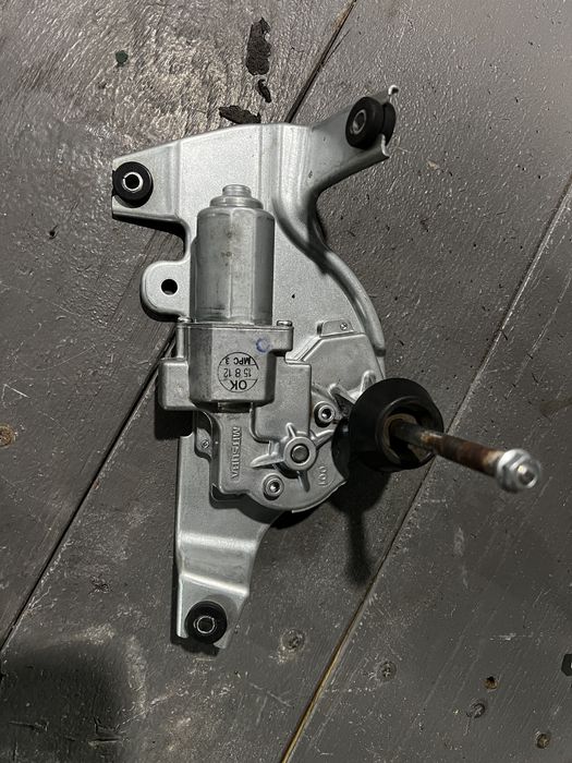 Моторчик склоочисника кришки багажника Honda HR-V 2015р-