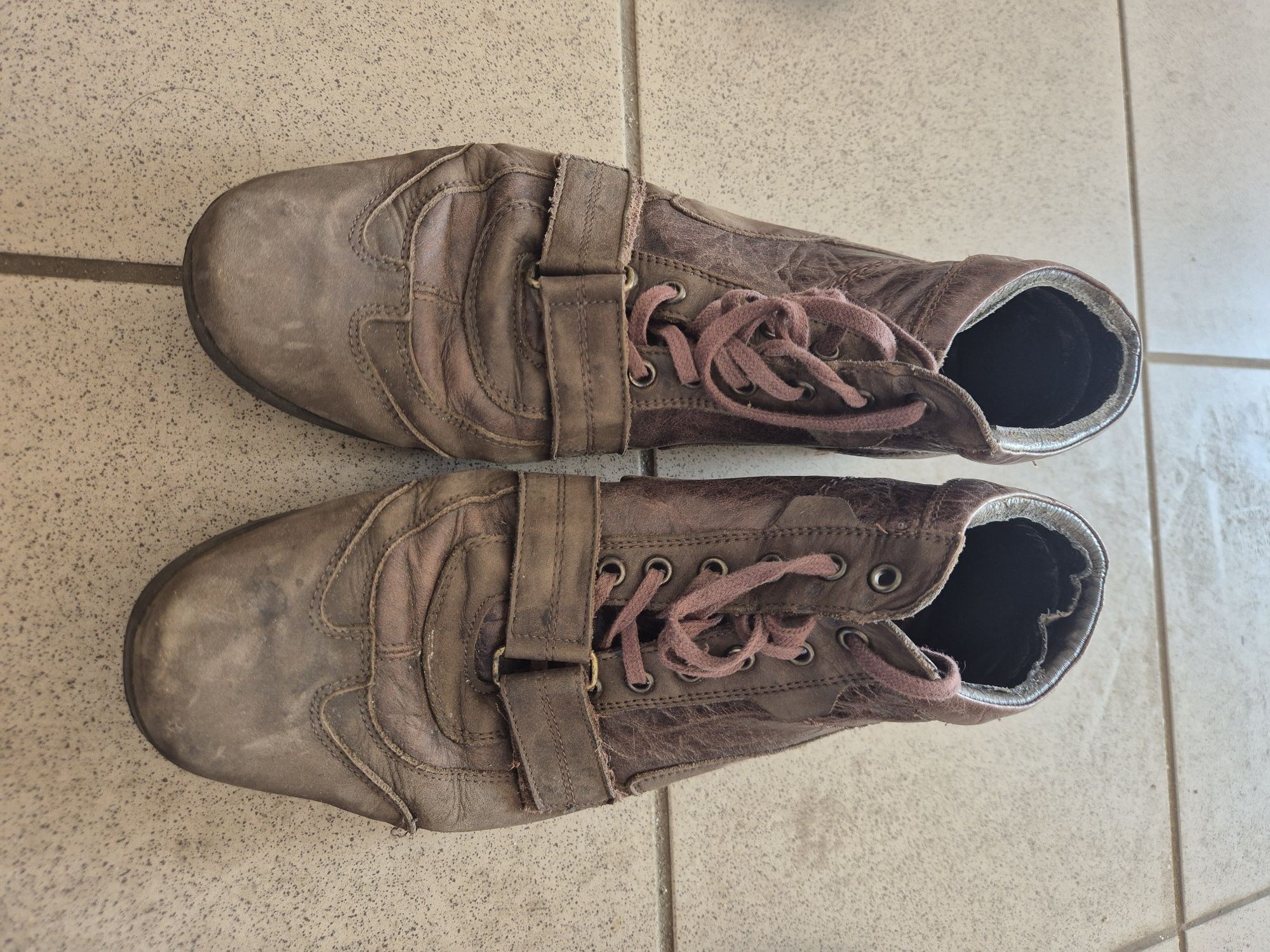 Buty 43 paczka nowe i używane