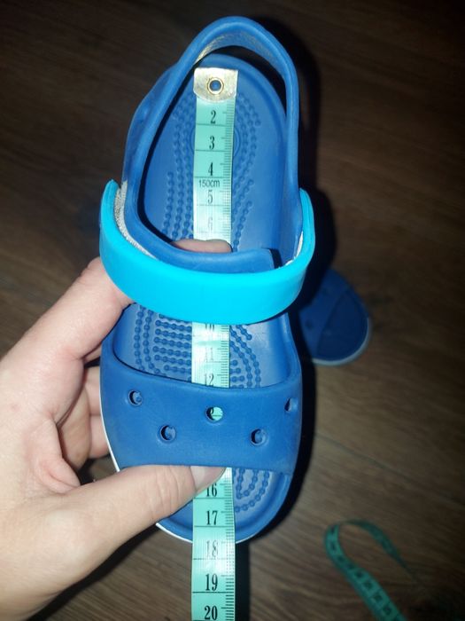Sandały 26/27 Crocs 17cm kapcie Super Stan