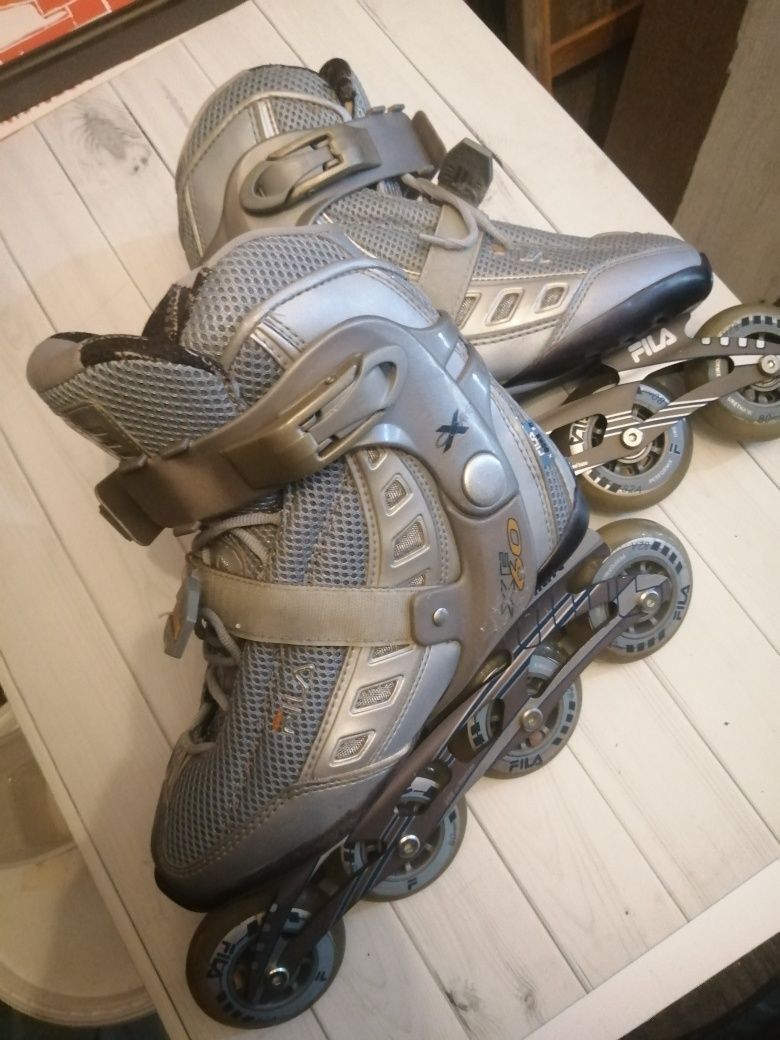 Patins em linha da Fila