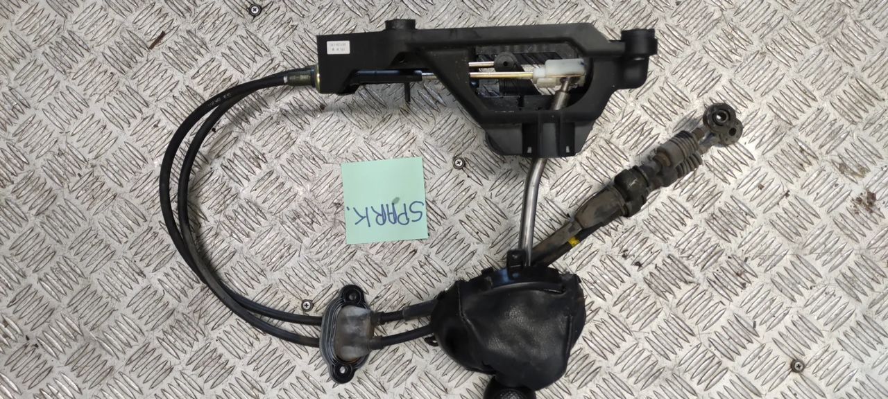 wybierak mechanizm zmiany biegów spark