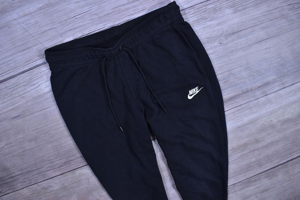 Nike Czarne Spodnie Dresowe Damskie Logowane / S