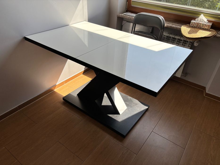 Agata meble biało czarny stół rozkładany NEXT
