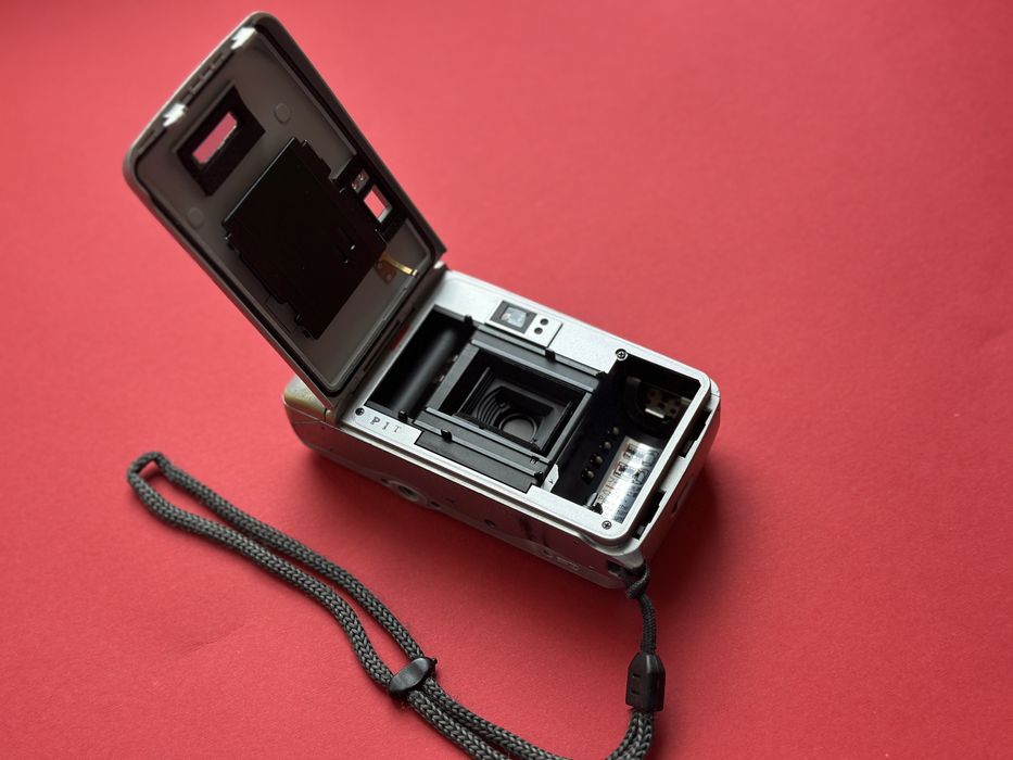 Yashica T5 рідкісна плівкова камера mju ii kodak gold