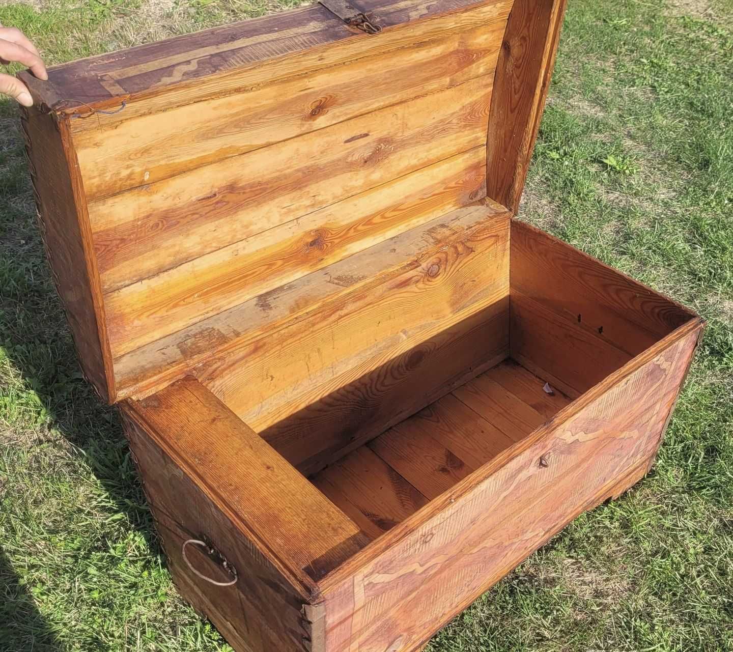 Stary kufer drewniany | skrzynia drewniana