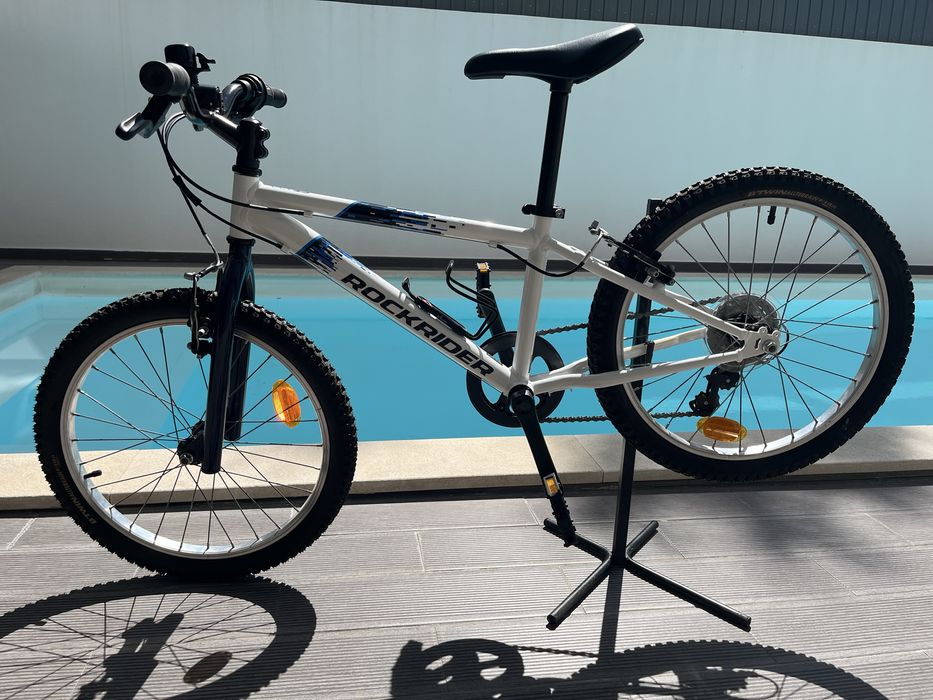 Bicicleta rockrider ST 120 + capacete + luvas