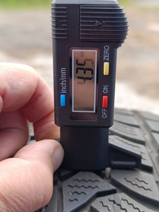 195/65/15 зимові DUNLOP