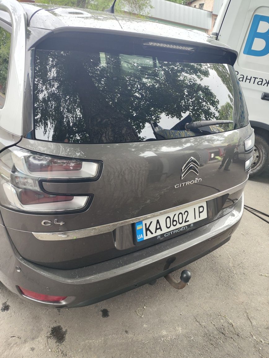 Продам Citroen C4 grand picasso.