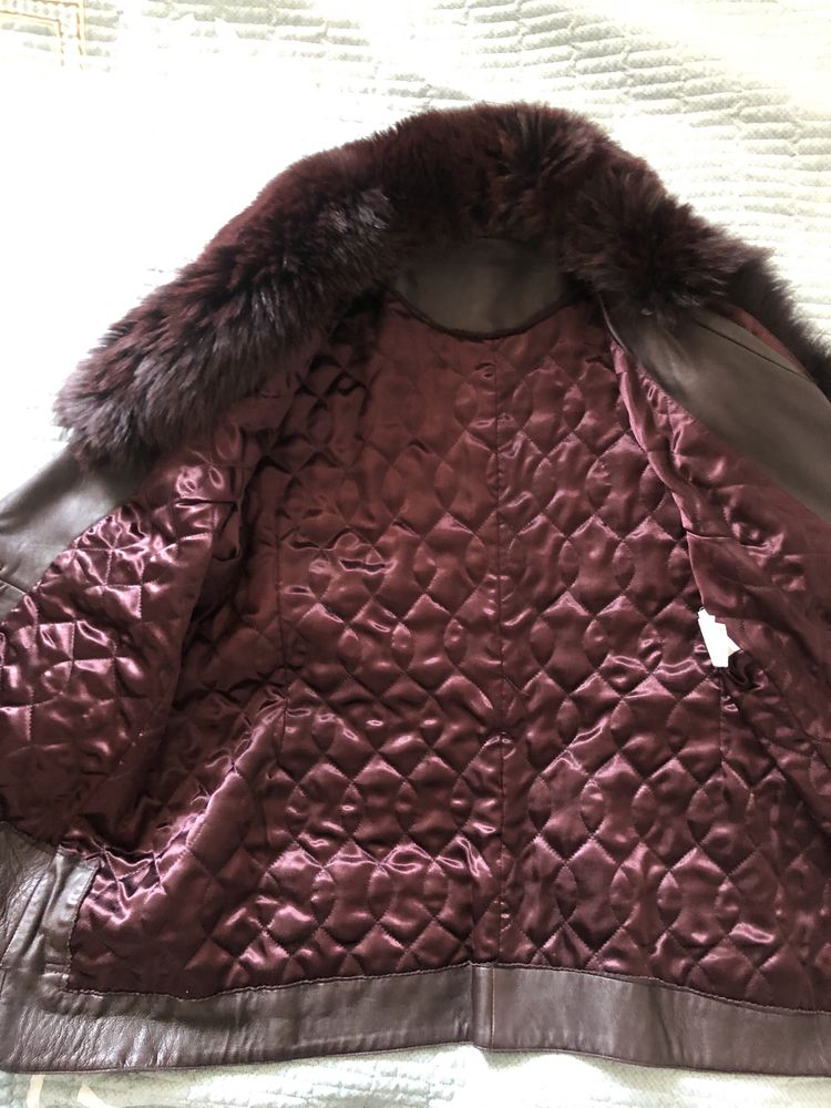 Продается кожаная женская куртка 3 XL