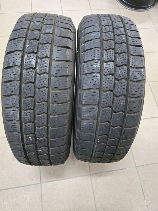 Зимові шини 215/65/ r16