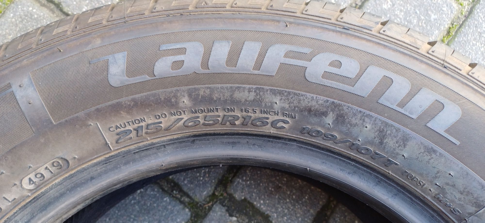LAUFEN 215/65R16C 109/107T , pojedyńcza opona letnia wzmacniana.