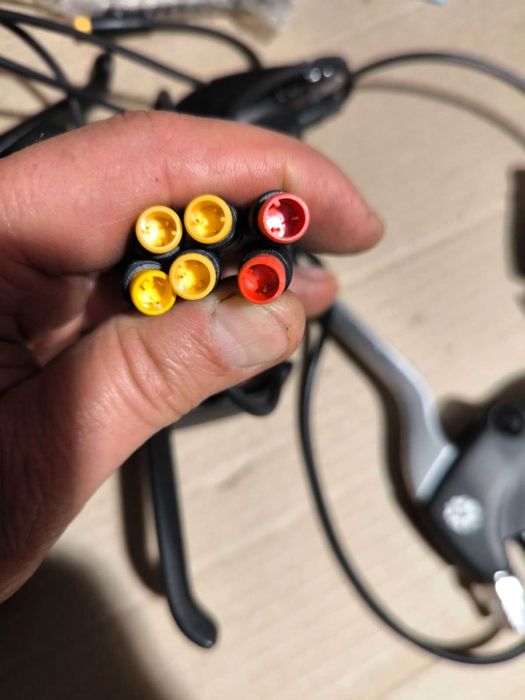 Ручки тормоза для электровелосипеда двух и трех пиновые