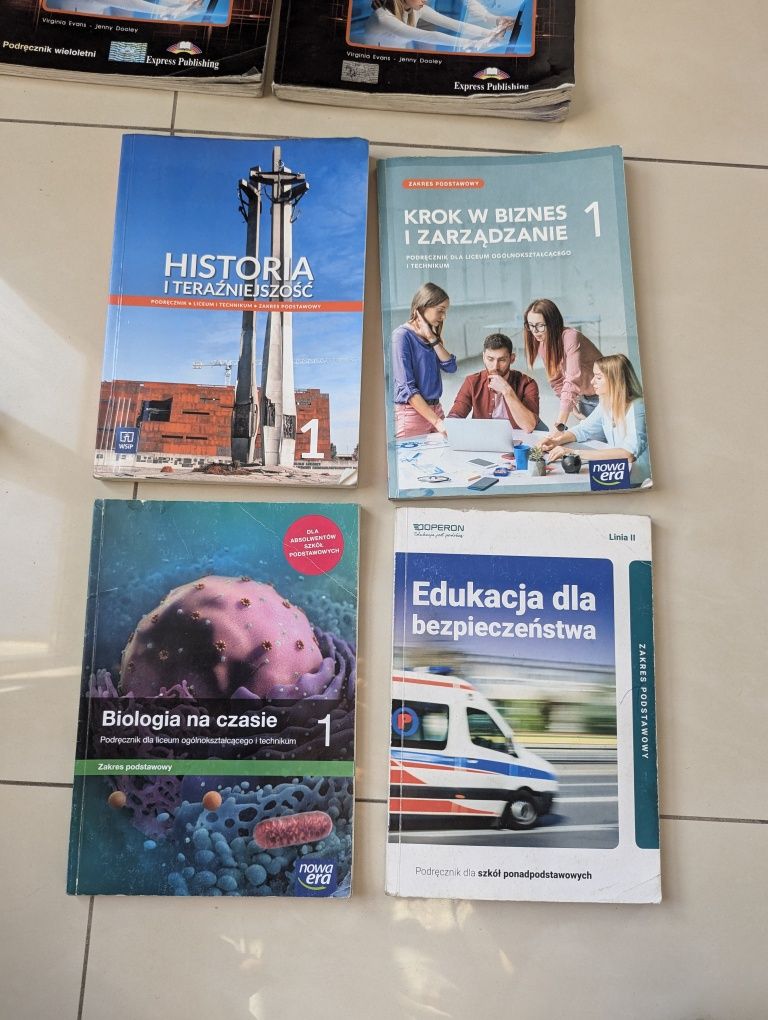 Podręczniki 1 LO technikum HIT Biologia Edukacja bezpieczeństwa