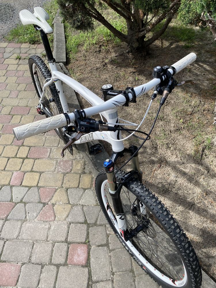 Велосипед Specialized Stumpjumper Expert 2010