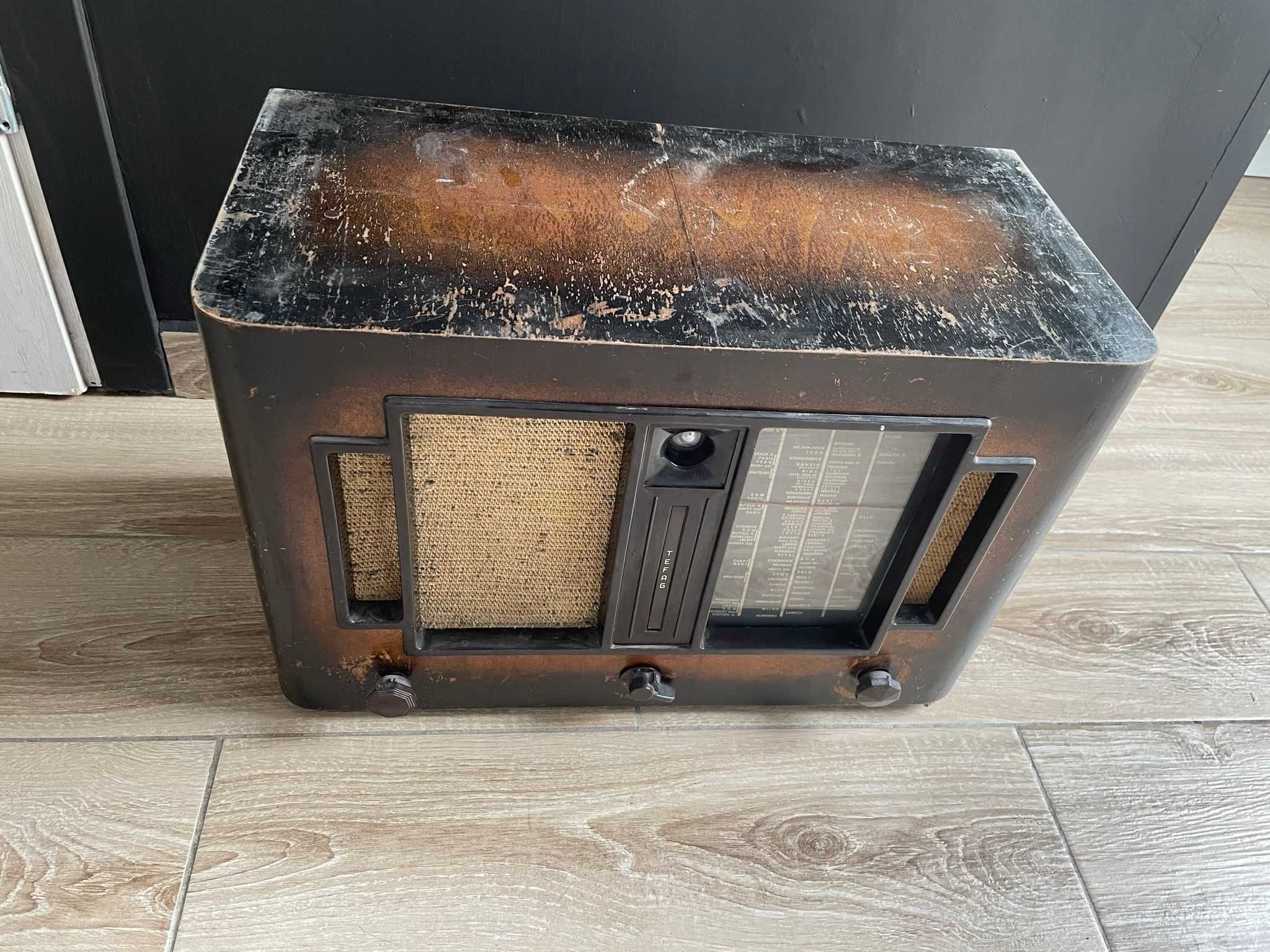 Radioodbiornik Tefag Tefadyn 150W-II uruchamia się