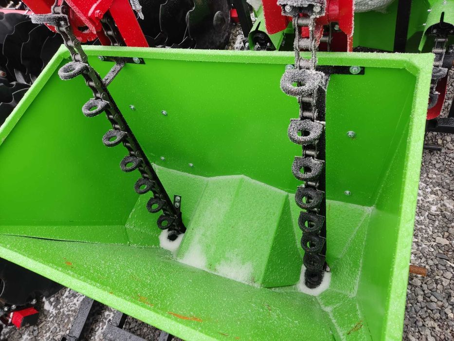 Solidna nowa Sadzarka do ziemniaków nowa solidna dwurzędowa