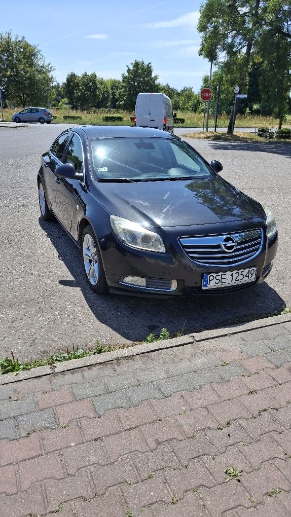 Opel insignia 2.0 CDTI  131 KM STAN FENOMENALNY