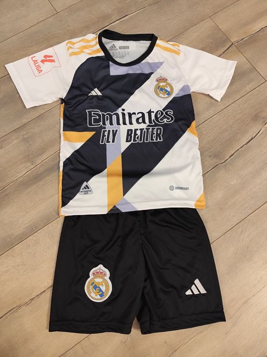 Strój sportowy 116/122