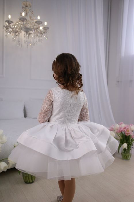 Святкова сукня для дівчинки 116