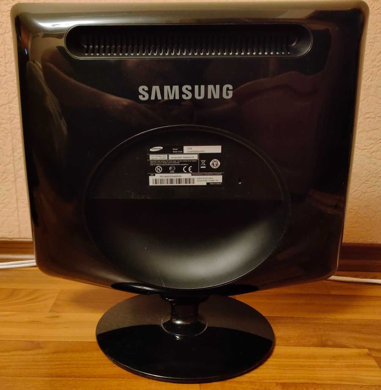 Монітор 19" Samsung 932B, Чорний