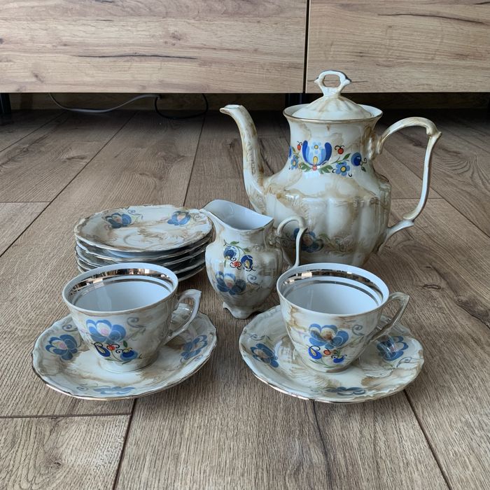 Serwis kawowy, polska porcelana Wałbrzych