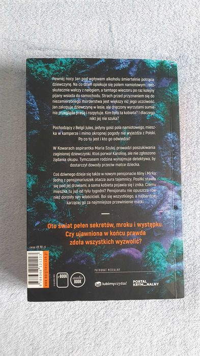 Książka W. Chmielarz "Zbędni"