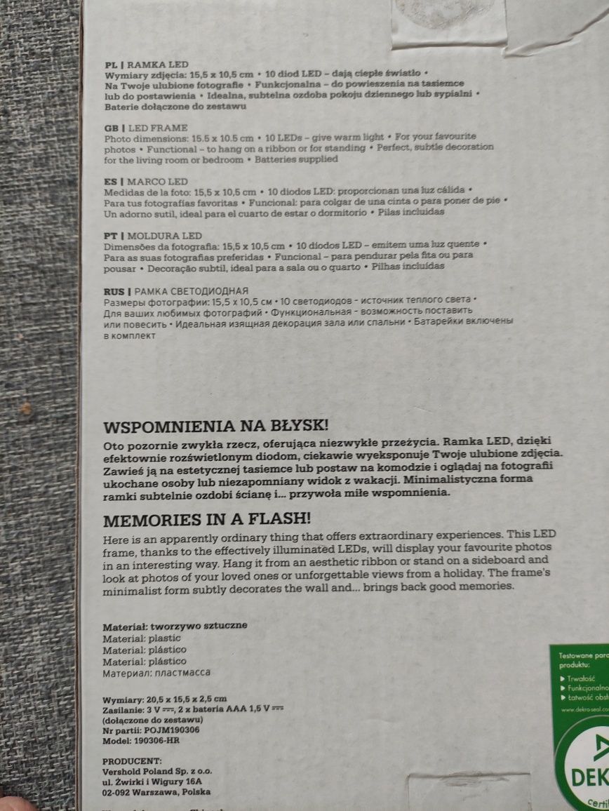 Biała ramka led do wieszania