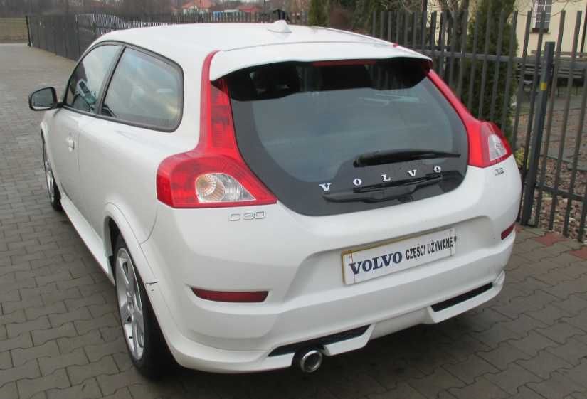 VOLVO C30 Lampa Tył Tylna LEWA Europa Oprawka CZĘŚCI RADOM