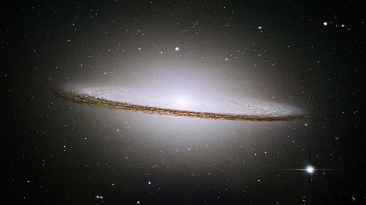 Fotoobraz  Galaktyka  SOMBRERO