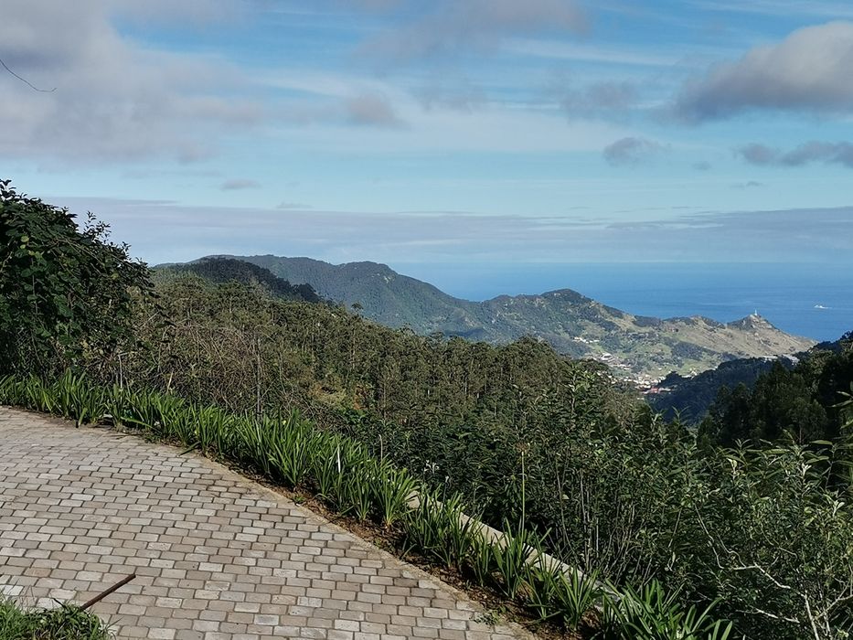 Permuto casa no Santo da Serra, por casa /ruína no Porto Santo  ou Fx