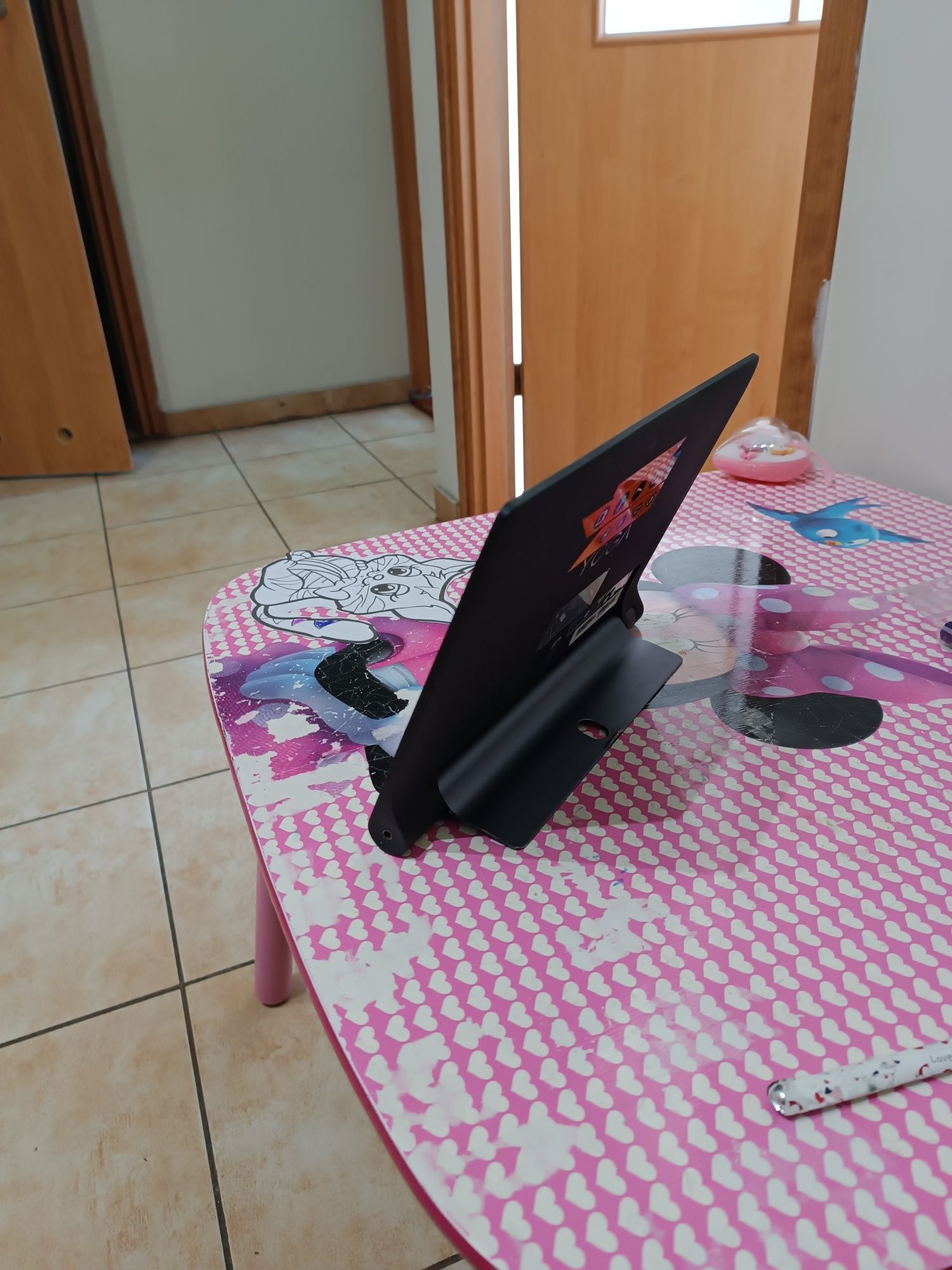 Sprzedam Tablet w dobrym stanie