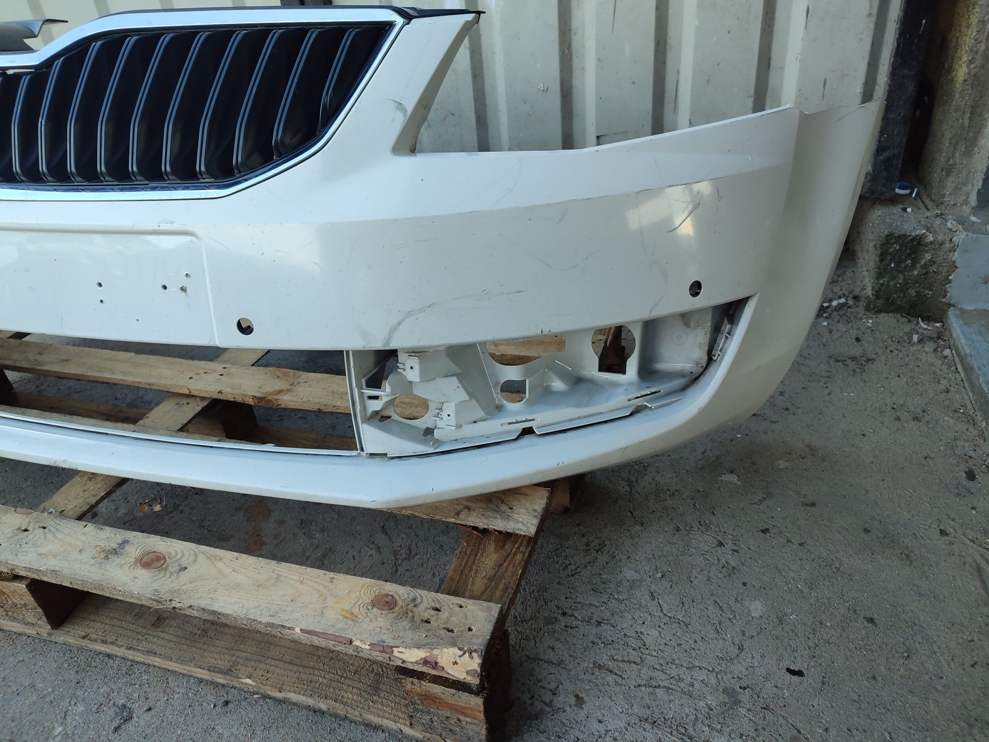 Zderzak przód przedni skoda OCTAVIA 3 III