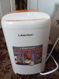 Хлібопічка Liberton