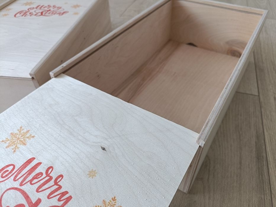 Zestaw drewnianych pudełek/skrzyneczek na prezent