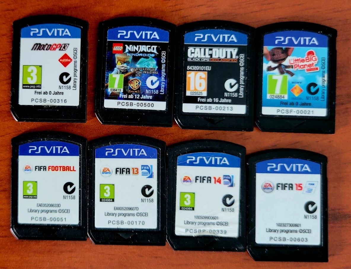 PsVita desbloqueada + 8 jogos e acessórios